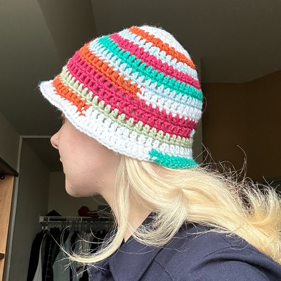 🔅2/$20🔅 Handmade Crochet Bucket Hat - Picture 5 of 5